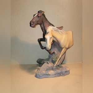 NEIL ROSE FREE SPIRIT Elegant Brown and Cream Horse Sculpture